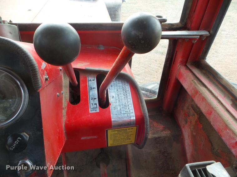 image for item DA5062 1975 Versatile 800 4WD tractor