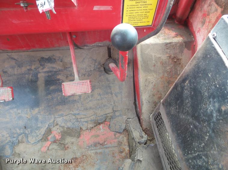 image for item DA5062 1975 Versatile 800 4WD tractor