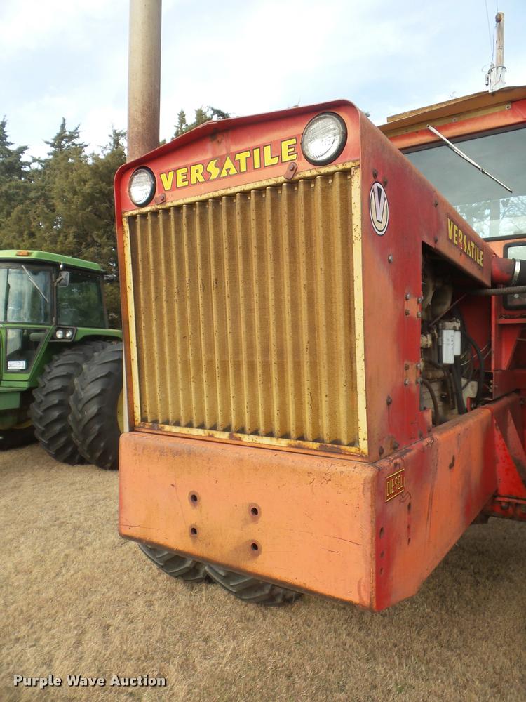 image for item DA5062 1975 Versatile 800 4WD tractor