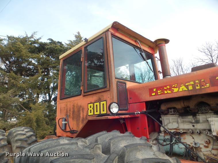 image for item DA5062 1975 Versatile 800 4WD tractor