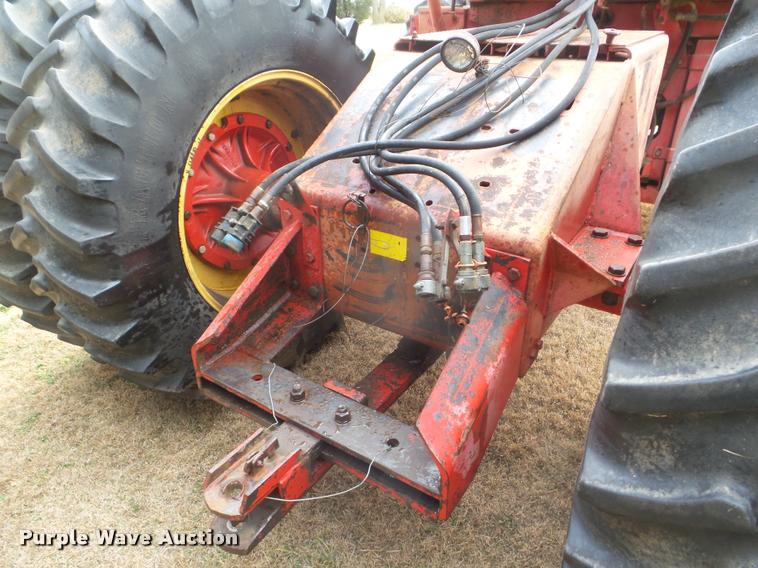 image for item DA5062 1975 Versatile 800 4WD tractor