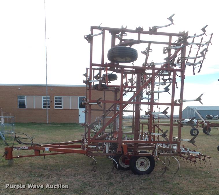 image for item DA5063 Wil-Rich field cultivator