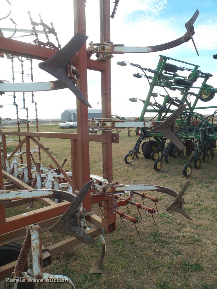 image for item DA5063 Wil-Rich field cultivator