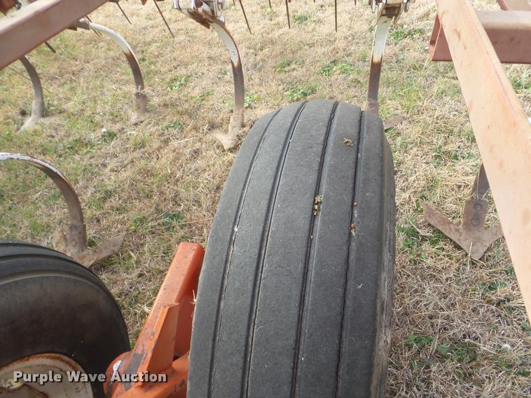 image for item DA5063 Wil-Rich field cultivator