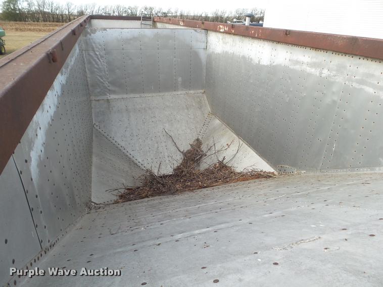 image for item DA5064 1972 Hobbs double hopper grain trailer