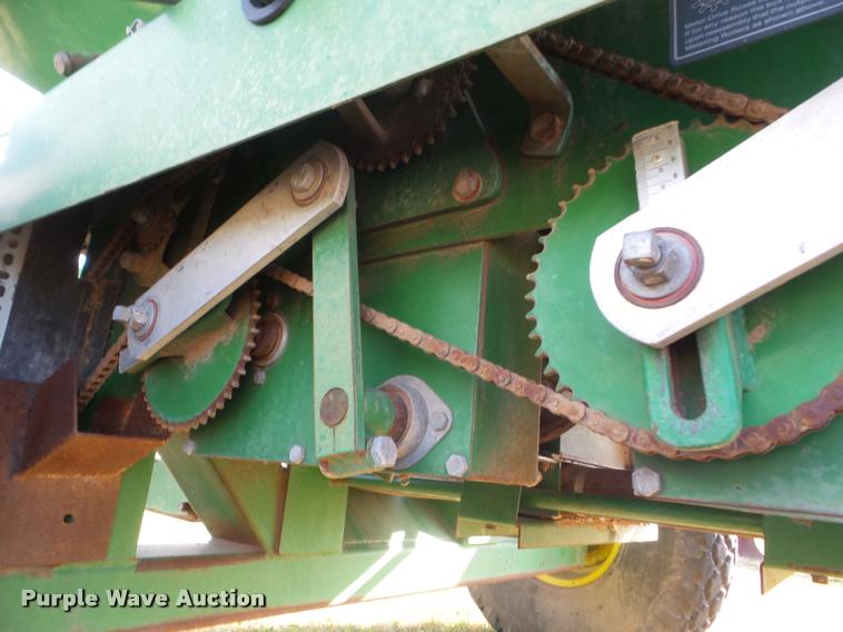 image for item DA5065 John Deere 610 air seeder
