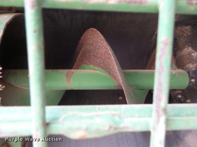 image for item DA5065 John Deere 610 air seeder