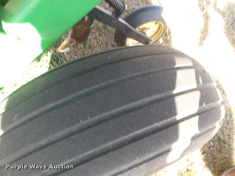 image for item DA5065 John Deere 610 air seeder