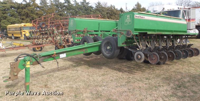 image for item DA5066 Great Plains Solid Stand 24 grain drill