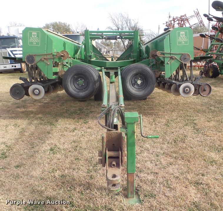 image for item DA5066 Great Plains Solid Stand 24 grain drill