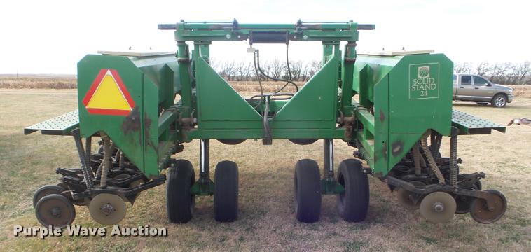 image for item DA5066 Great Plains Solid Stand 24 grain drill