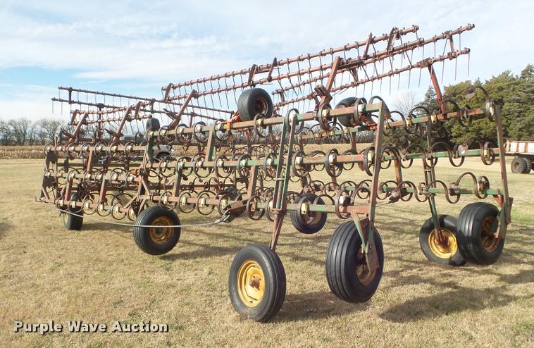 image for item DA5067 Noble spring tooth harrow