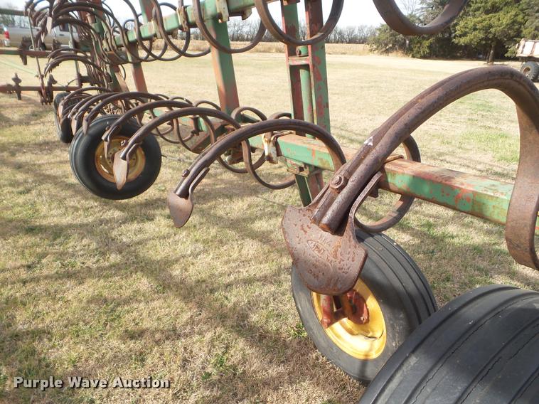 image for item DA5067 Noble spring tooth harrow