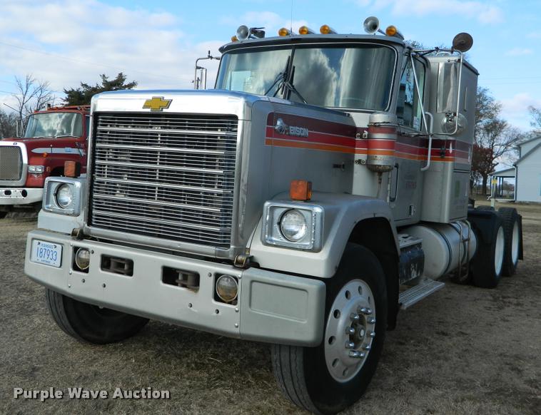 image for item DA5068 1979 Chevrolet Bison Double-O 92 semi truck
