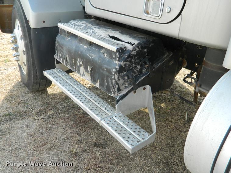 image for item DA5068 1979 Chevrolet Bison Double-O 92 semi truck