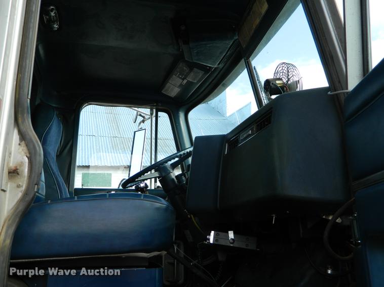 image for item DA5068 1979 Chevrolet Bison Double-O 92 semi truck