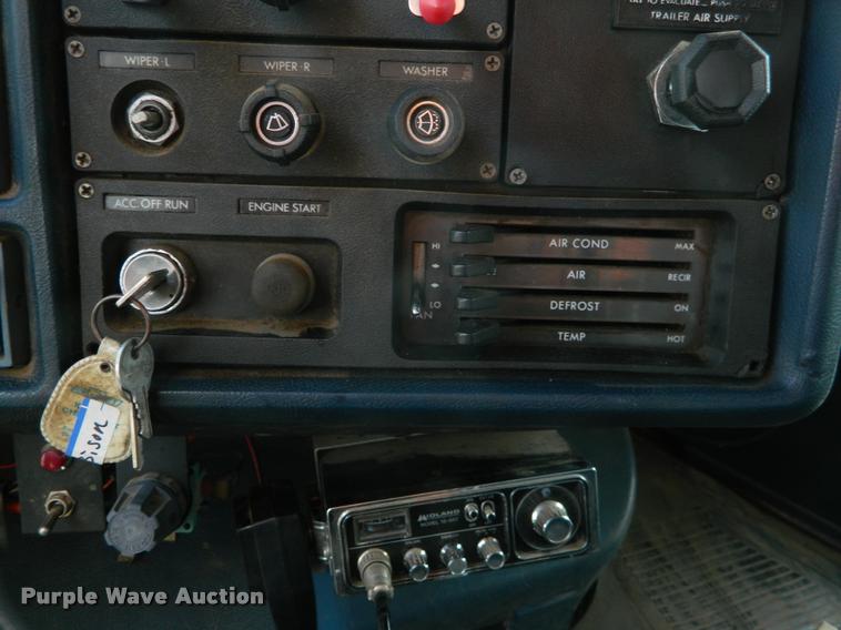 image for item DA5068 1979 Chevrolet Bison Double-O 92 semi truck