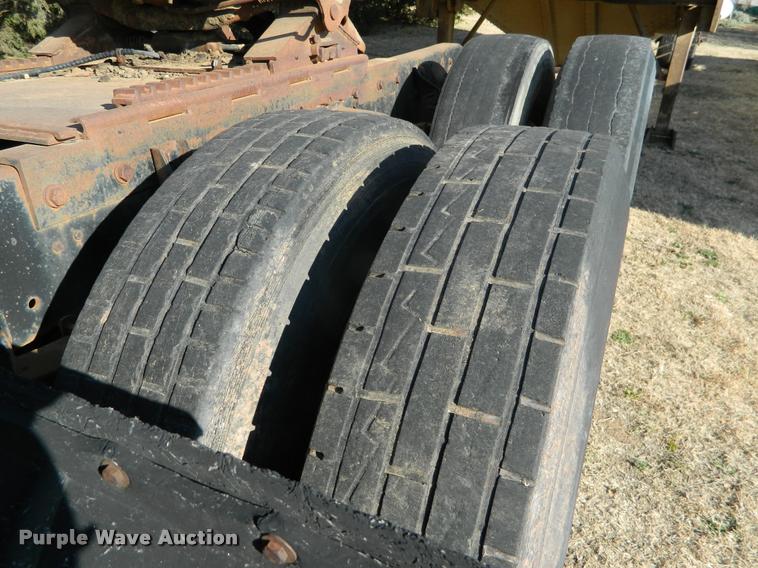 image for item DA5069 1976 Kenworth 100 semi truck