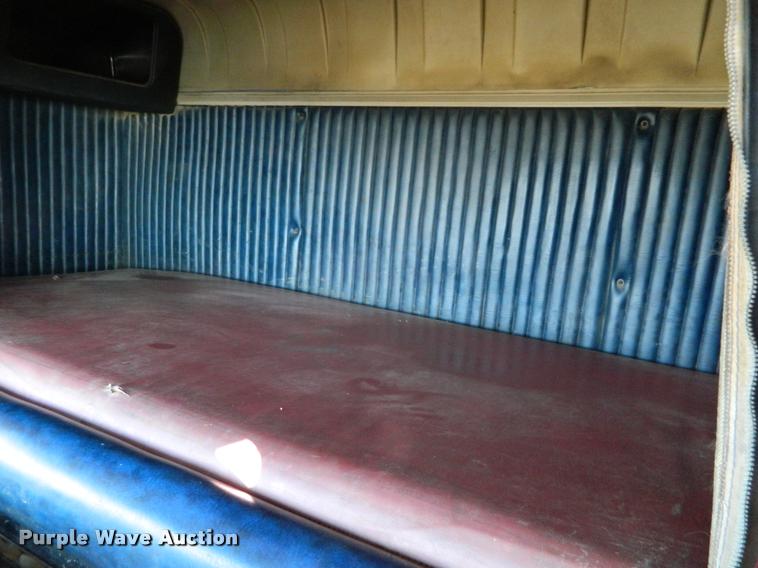 image for item DA5069 1976 Kenworth 100 semi truck