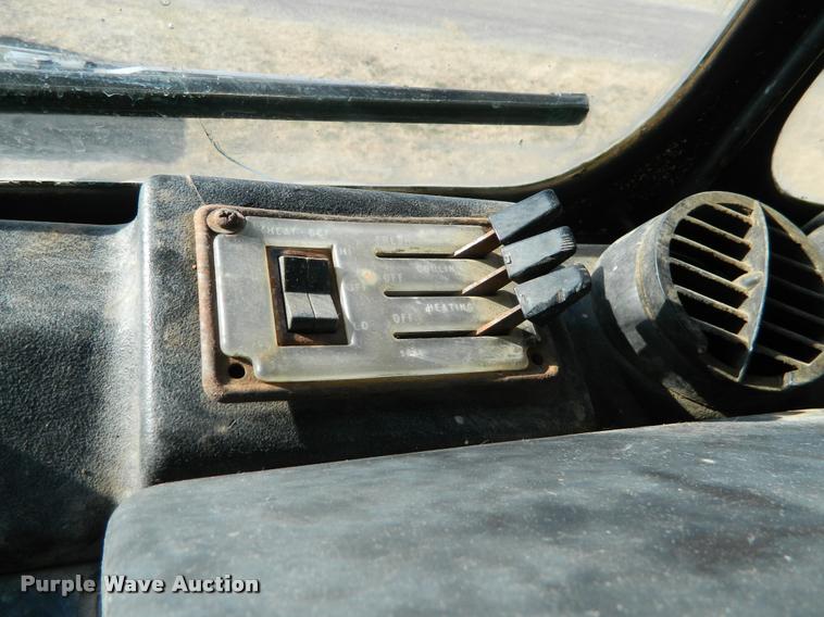 image for item DA5069 1976 Kenworth 100 semi truck