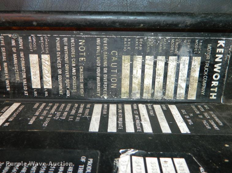 image for item DA5069 1976 Kenworth 100 semi truck