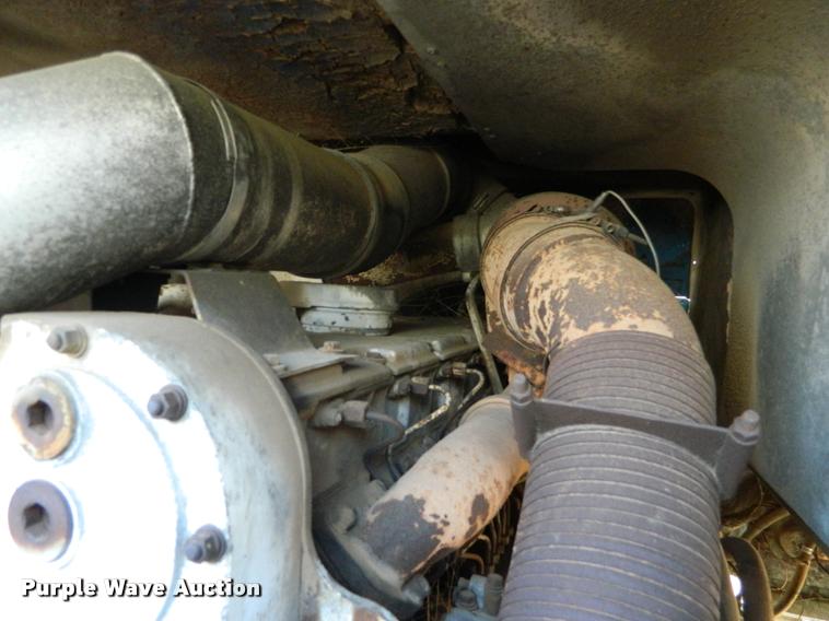 image for item DA5069 1976 Kenworth 100 semi truck