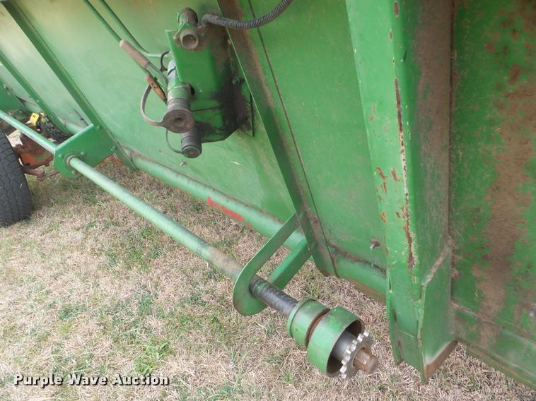 image for item DA5070 1988 John Deere 930 rigid head