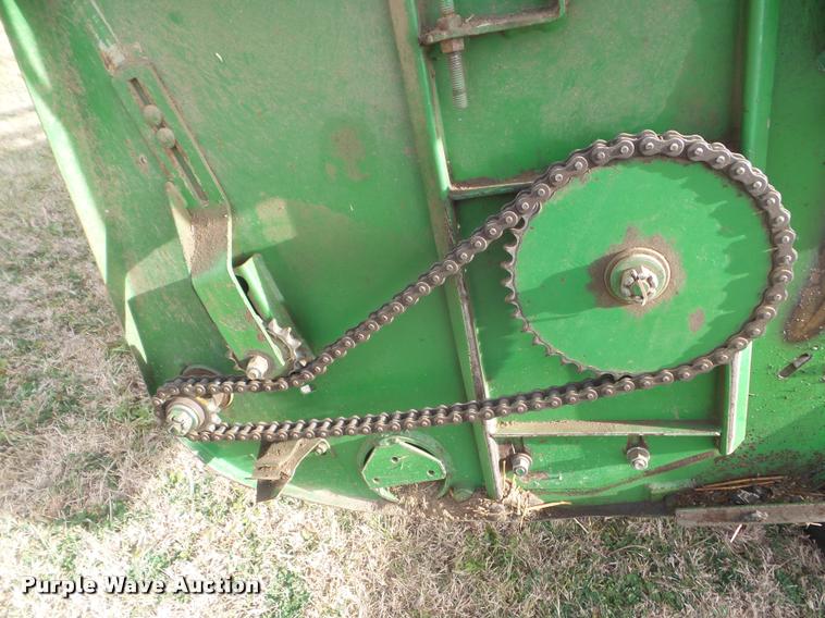 image for item DA5070 1988 John Deere 930 rigid head