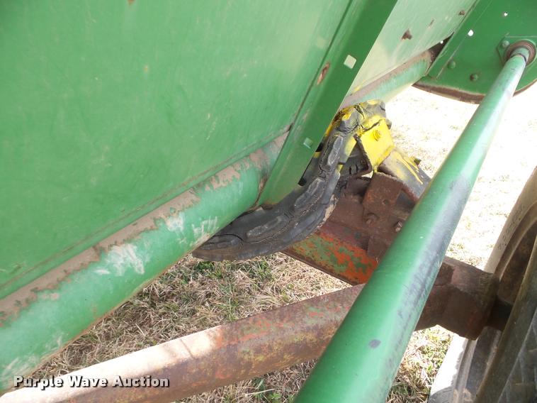 image for item DA5070 1988 John Deere 930 rigid head