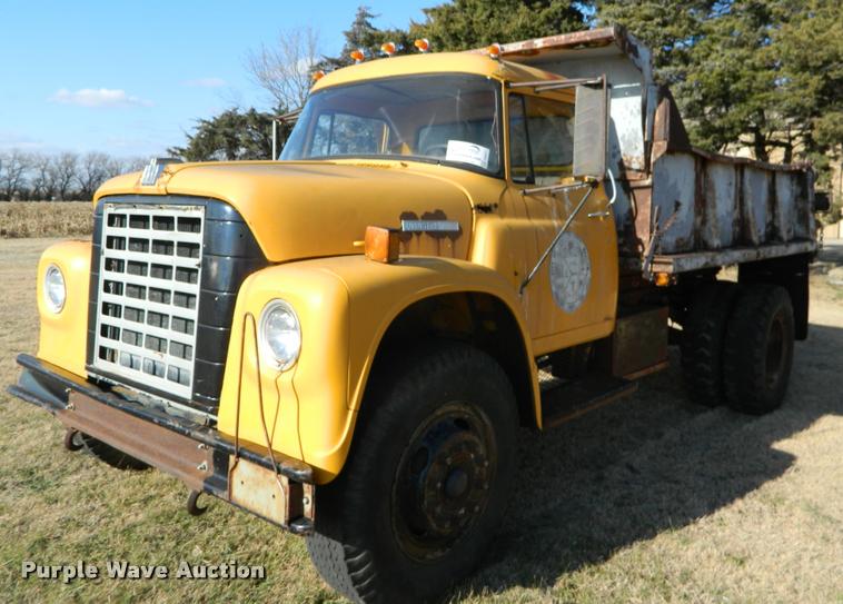 image for item DA5071 1977 International Loadstar 1700 dump truck