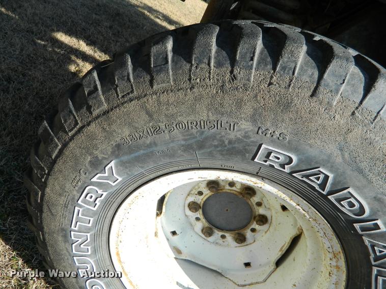 image for item DA5072 Melroe Spra-Coupe 220 self-propelled sprayer