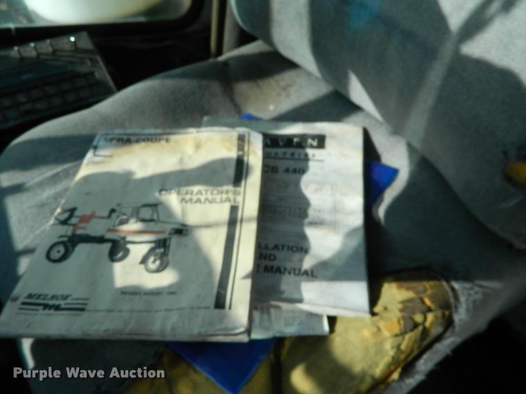 image for item DA5072 Melroe Spra-Coupe 220 self-propelled sprayer