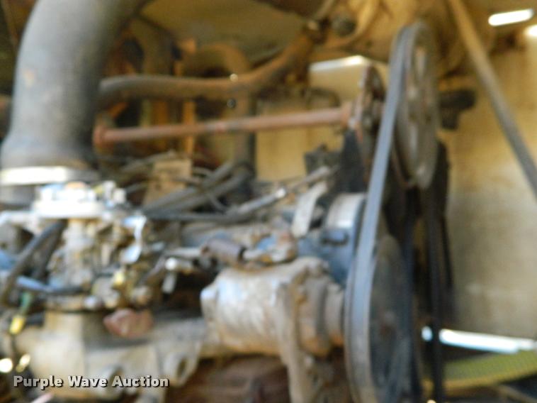 image for item DA5072 Melroe Spra-Coupe 220 self-propelled sprayer