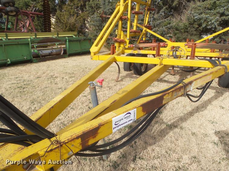 image for item DA5077 1984 Kent 6330 field cultivator