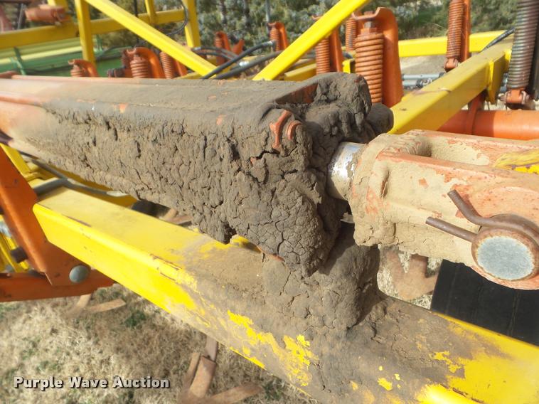 image for item DA5077 1984 Kent 6330 field cultivator