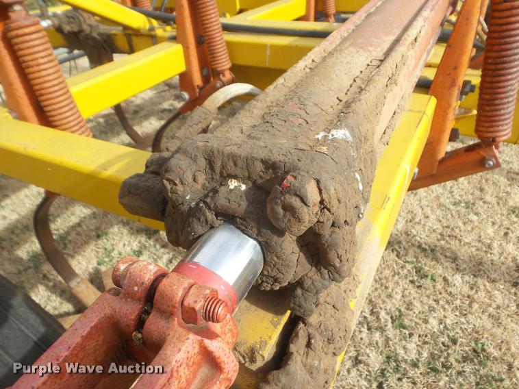 image for item DA5077 1984 Kent 6330 field cultivator