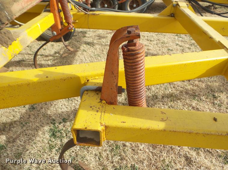 image for item DA5077 1984 Kent 6330 field cultivator