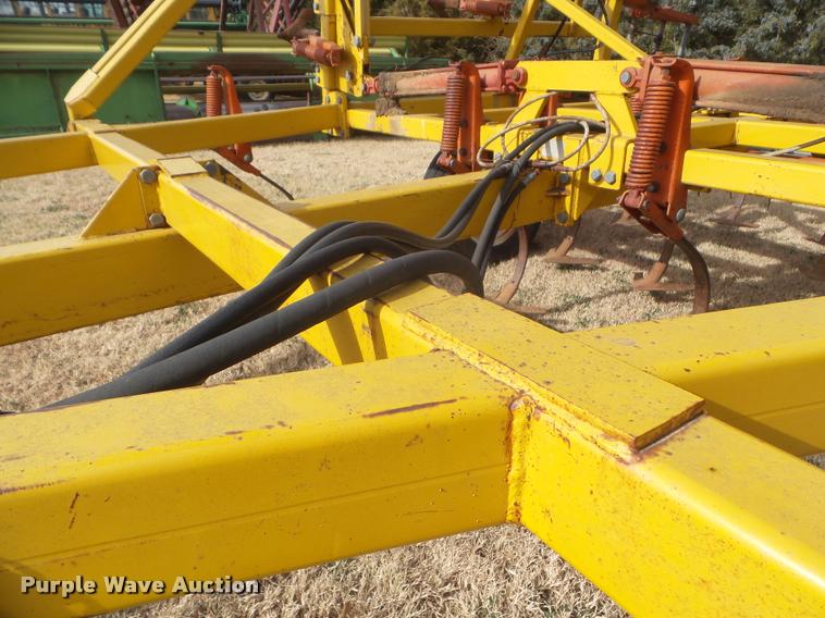 image for item DA5077 1984 Kent 6330 field cultivator