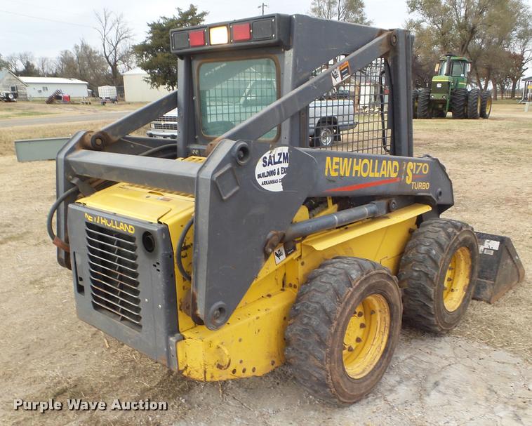 image for item DA5081 2001 New Holland LS170 skid steer