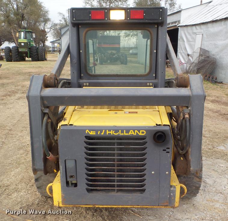 image for item DA5081 2001 New Holland LS170 skid steer