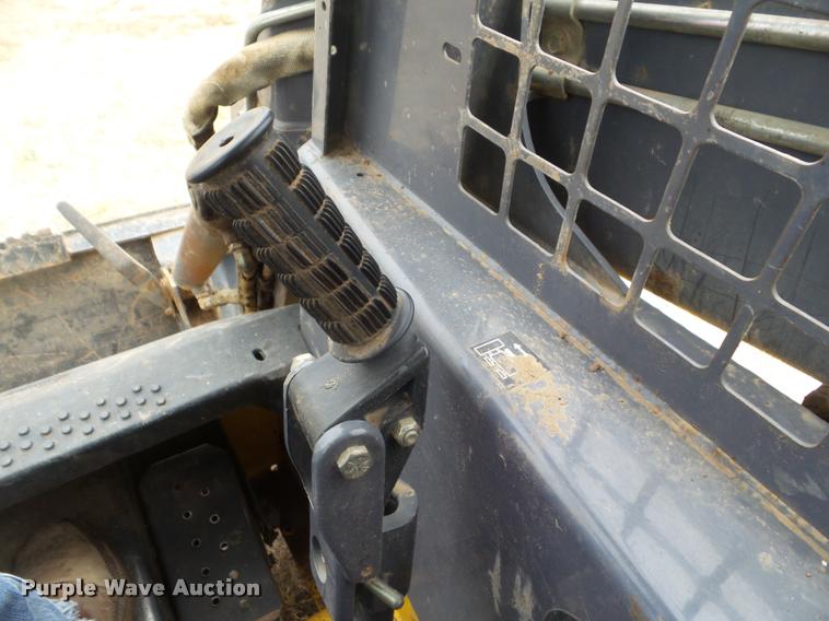 image for item DA5081 2001 New Holland LS170 skid steer