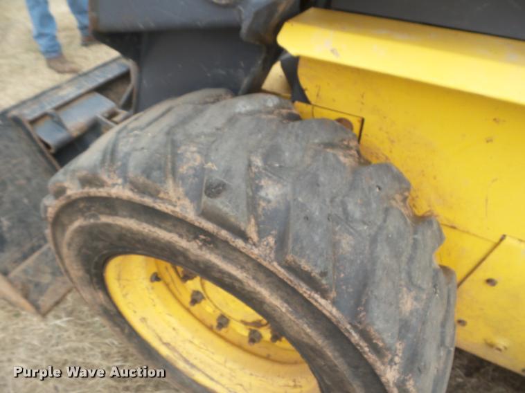 image for item DA5081 2001 New Holland LS170 skid steer
