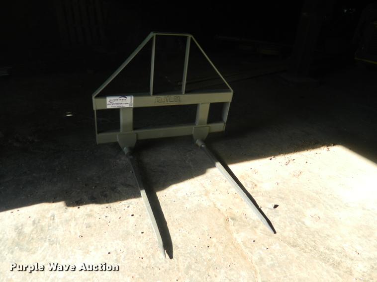 image for item DA5083 DWM skid steer bale fork