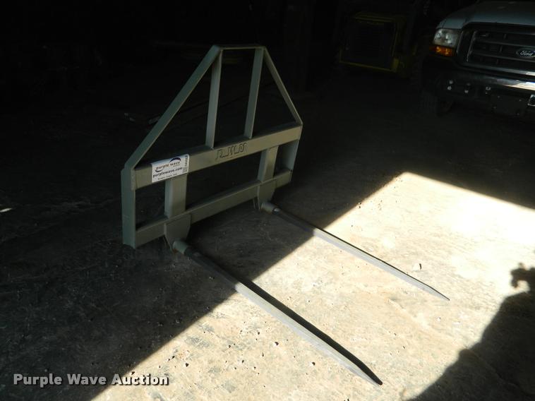 image for item DA5083 DWM skid steer bale fork