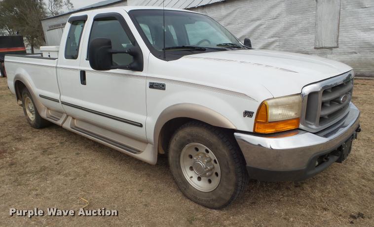 image for item DA5087 1999 Ford F250 Super Duty SuperCab pickup truck