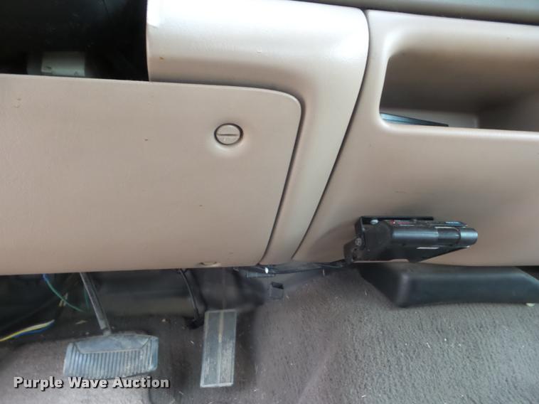 image for item DA5087 1999 Ford F250 Super Duty SuperCab pickup truck