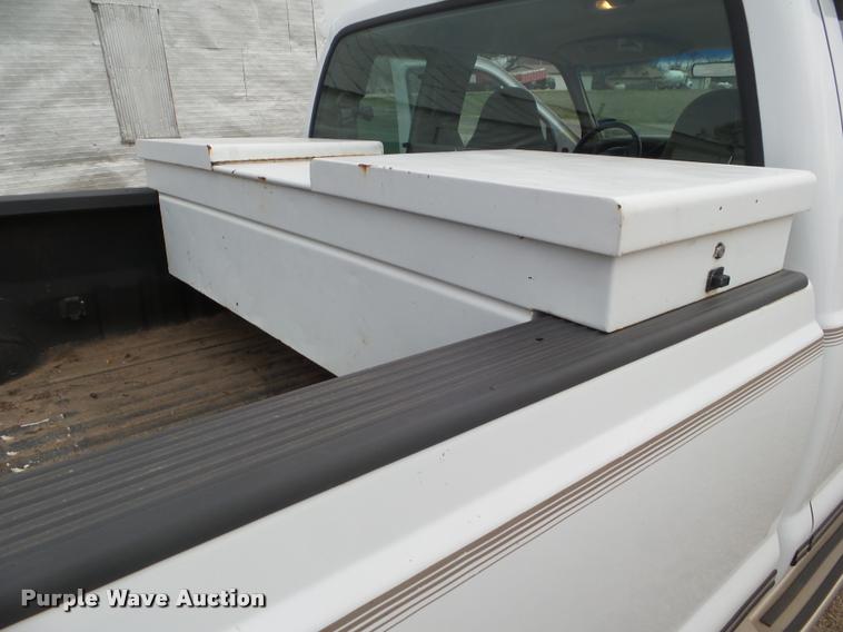 image for item DA5087 1999 Ford F250 Super Duty SuperCab pickup truck