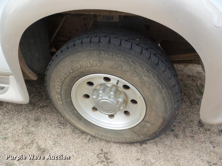 image for item DA5087 1999 Ford F250 Super Duty SuperCab pickup truck