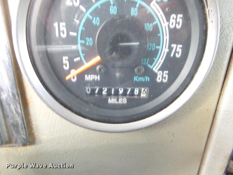 image for item DA5089 1989 Ford LTL9000 semi truck