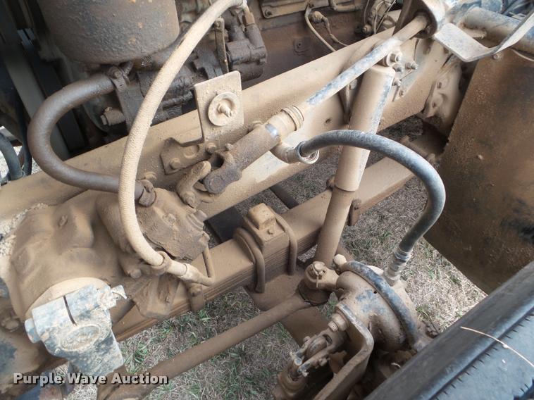 image for item DA5089 1989 Ford LTL9000 semi truck